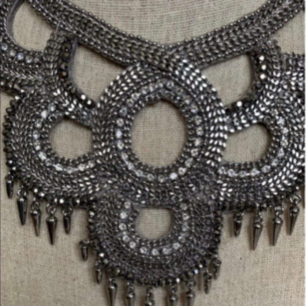 Stella & Dot Tallulah Bib Statement Necklace